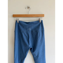 Load image into Gallery viewer, Beyond Yoga Spacedye Caught In The Midi High Waist Activewear Leggings Blue L
