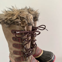Load image into Gallery viewer, Sorel Joan Of Arctic Lace Up Mid-Calf Lace-Up Winter Boots Brown/Black 5

