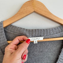 Load image into Gallery viewer, Z Supply V Neck Long Sleeve Stripe Sweater Gray XS
