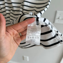 Load image into Gallery viewer, EVEREVE Emersyn Striped Short Sleeve T-Shirt Dress White/Black L
