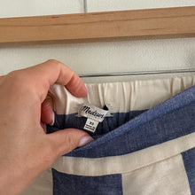 Load image into Gallery viewer, Madewell Huston Pull-On Wide-Leg Striped Cropped Pants Blue/White XS
