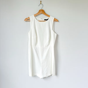 BCBGMAXAZRIA Helena Sleeveless Romper White 6 NWT