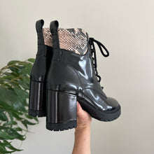 Load image into Gallery viewer, Aerosoles Elena Platform Bootie in Black Combo Leather 8.5
