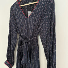 Load image into Gallery viewer, OTTOD'AME Patterned Long Sleeve V-Neck Midi Dress Navy 6
