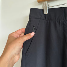 Load image into Gallery viewer, Athleta Tribeca Utility Crop Pant Black 10 NWT
