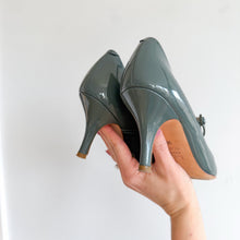 Load image into Gallery viewer, Boden Patent Leather Pointed-Toe Pump Kitten Heels Green 7
