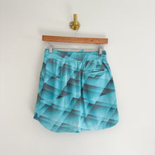 Load image into Gallery viewer, Slazenger Geometric Print Mid Rise Activewear Golf Skort Turquoise XS
