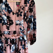 Load image into Gallery viewer, Vince Camuto Floral Belted V-Neck Long Sleeve Mini Dress Pink 2
