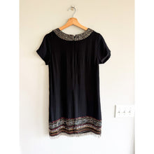 Load image into Gallery viewer, Artelier Nicole Miller Silk Sequin Embellished Beads Hem Shift Dress Black S
