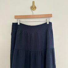 Load image into Gallery viewer, NWT Chico&#39;s Cross Dye Plaid Smocked Waist Tiered Midi Skirt Blue 12
