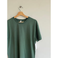 Load image into Gallery viewer, BP. Crew Neck Pullover Cotton Short Sleeve T-Shirt Green S NWT
