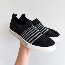 Load image into Gallery viewer, Bernie Mev Iris Low Top Rhinestone Side Pull On Sneakers Black 8
