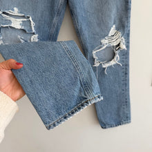 Load image into Gallery viewer, AGOLDE 90's Mid Rise Loose Fit Distressed Straight Leg Jeans Blue Wash 25
