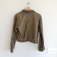 Load image into Gallery viewer, Sanctuary Lieutenant Cropped Cotton Military Utility Jacket Green S
