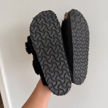 Load image into Gallery viewer, Birkenstock Papillio Arizona Big Buckle Shearling Slide Sandals Black 9 NWOT
