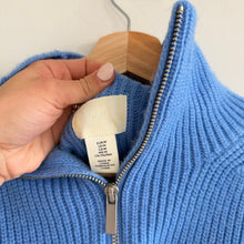 Load image into Gallery viewer, H&amp;M Zip Up Ribbed Knit Mock Neck Pullover Sweater Blue M
