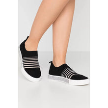 Load image into Gallery viewer, Bernie Mev Iris Low Top Rhinestone Side Pull On Sneakers Black 8

