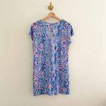 Load image into Gallery viewer, Lilly Pulitzer Duval Tic Tac Tile V-Neck Mini T-Shirt Dress Blue Pink S
