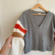 Load image into Gallery viewer, Z Supply V Neck Long Sleeve Stripe Sweater Gray XS
