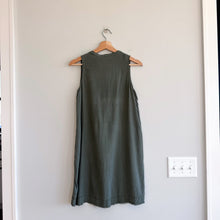 Load image into Gallery viewer, Splendid Tie Neck Sleeveless Mini Shift Dress Green XS

