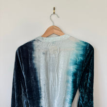 Load image into Gallery viewer, Chaser Silk Blend Lush Tie Dye Kimono Teal White S NWT
