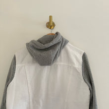 Load image into Gallery viewer, Blank NYC x Evereve Lightbox Hooded Denim Jacket White/Gray M
