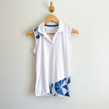 Load image into Gallery viewer, Slazenger Colorblock Print Sleeveless Golf Polo Shirt White/Blue XS
