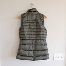 Load image into Gallery viewer, Lululemon Brace The Cold Zip Up Puffer Vest Gray Sage 6
