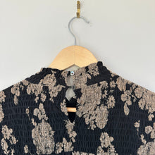 Load image into Gallery viewer, Mystree Smocked Floral Blouse Black Tan M NWT
