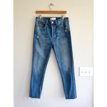 Load image into Gallery viewer, Denim Forum The Yoko High Rise Slim Button Fly Raw Hem Skinny Jeans Blue 30
