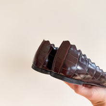 Load image into Gallery viewer, Chloé Lauren Scalloped Croco Ballerina Flats Leather Shoes Brown 36
