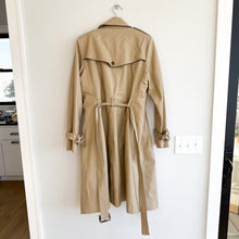 Load image into Gallery viewer, Pendleton Lined Button Front Belted Collared Trench Coat Tan 10
