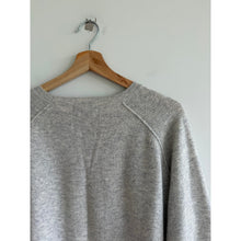 Load image into Gallery viewer, Archer Cashmere Crew Neck Long Sleeve Pullover Sweater Gray M
