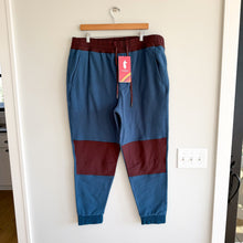 Load image into Gallery viewer, Cotopaxi Abrazo Fleece Colorblock Jogger Pants Indigo &amp; Black Iris XXL NWT
