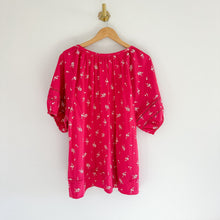 Load image into Gallery viewer, Lane Bryant Floral V-Neck Short Sleeve Blouse Pink 18 NEW
