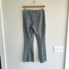 Load image into Gallery viewer, Anthropologie Maeve The Margot Kick-Flare Pull On High Rise Cropped Pants

