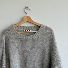 Load image into Gallery viewer, AMO Ada Rib Crew Neck Knit Pullover Sweater Snow Gray L
