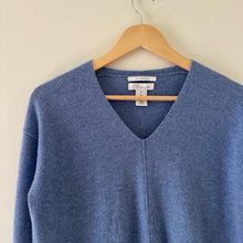 Load image into Gallery viewer, Nordstrom Signature Cashmere V-Neck Pullover Sweater Blue XS
