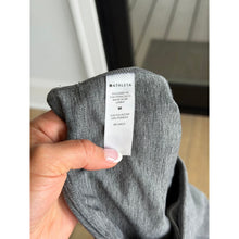 Load image into Gallery viewer, Athleta Ultimate Stash 9" High Rise Pull On Activewear Shorts Gray M
