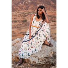 Load image into Gallery viewer, Verandah Chhatri Print Tiered Sleeveless Plunge Neck Maxi Dress White XS
