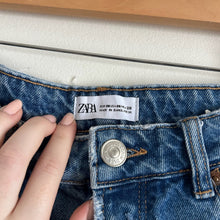 Load image into Gallery viewer, Zara Cut-Off Distressed Shorts 6
