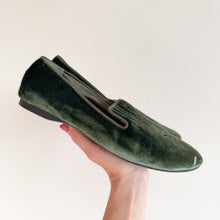 Load image into Gallery viewer, Birdies Heron Velvet Loafers Quilted Insole Flat Shoes Green 7.5
