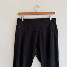 Load image into Gallery viewer, Athleta Barre Cinch Pant Black S
