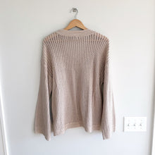 Load image into Gallery viewer, Z Supply Kiami Crochet Knit V-Neck Pullover Sweater Natural M
