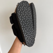 Load image into Gallery viewer, Birkenstock Papillio Arizona Big Buckle Shearling Slide Sandals Black 9 NWOT
