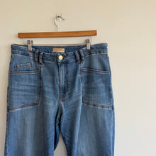 Load image into Gallery viewer, Kut From The Kloth Meg Raw Hem High Rise Ankle Wide Leg Jeans Blue 10
