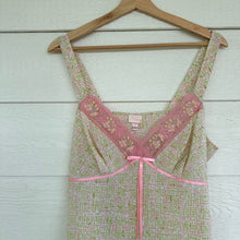 Load image into Gallery viewer, Intimates by Flora Lace Floral Print Cropped V-Neck Camisole Top Green/Pink M
