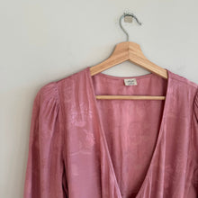 Load image into Gallery viewer, Wilfred Callie Floral Print Satin Long Sleeve Mini Wrap Dress Pink M

