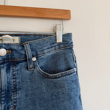 Load image into Gallery viewer, Madewell The Mid-Rise Perfect Vintage Denim Casual Tapered Jeans Blue 25
