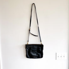 Load image into Gallery viewer, Fossil Pebbled Leather Zip-Around Crossbody Bag Black
